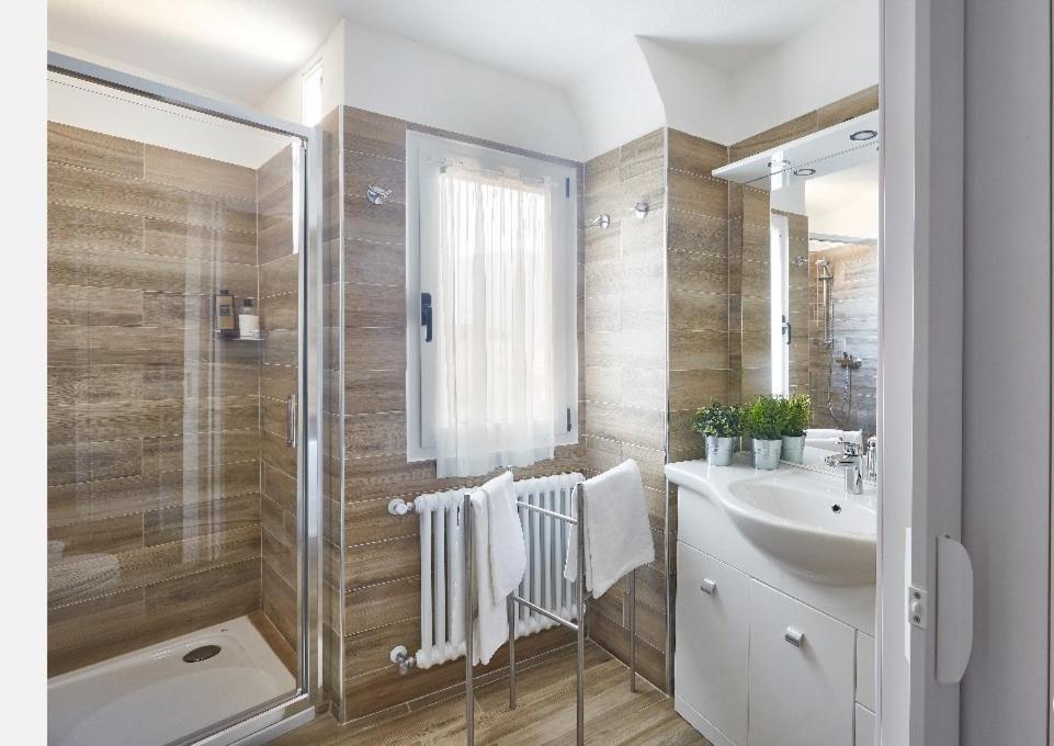 Beautiful Bohemian Apartment In Center Conditioned Air Комо Экстерьер фото